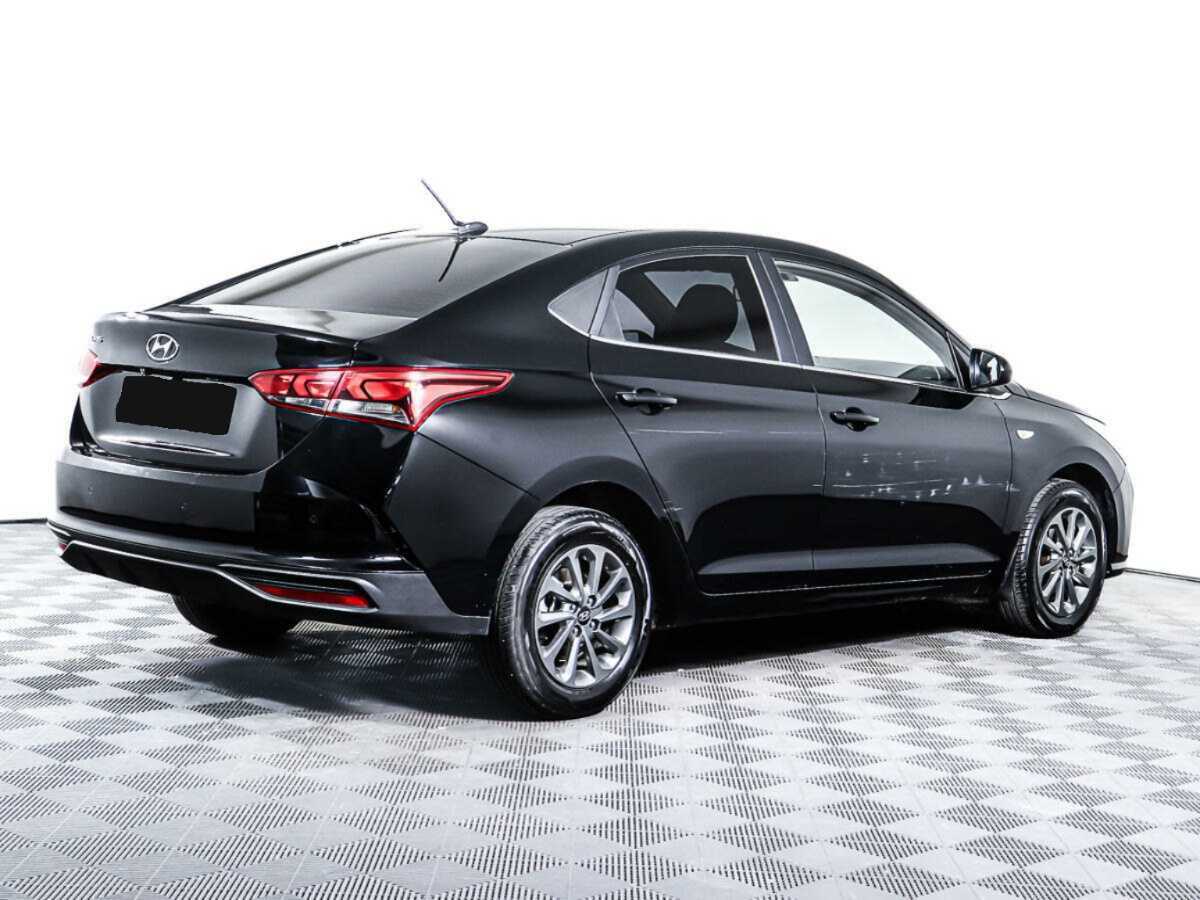 Hyundai Solaris с пробегом — 2022 год. Фото: #4