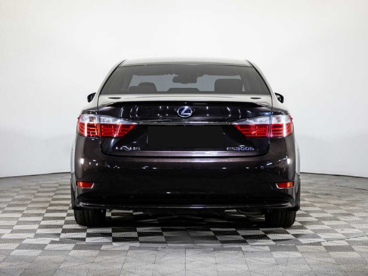 Lexus ES с пробегом — 2014 год. Фото: #4