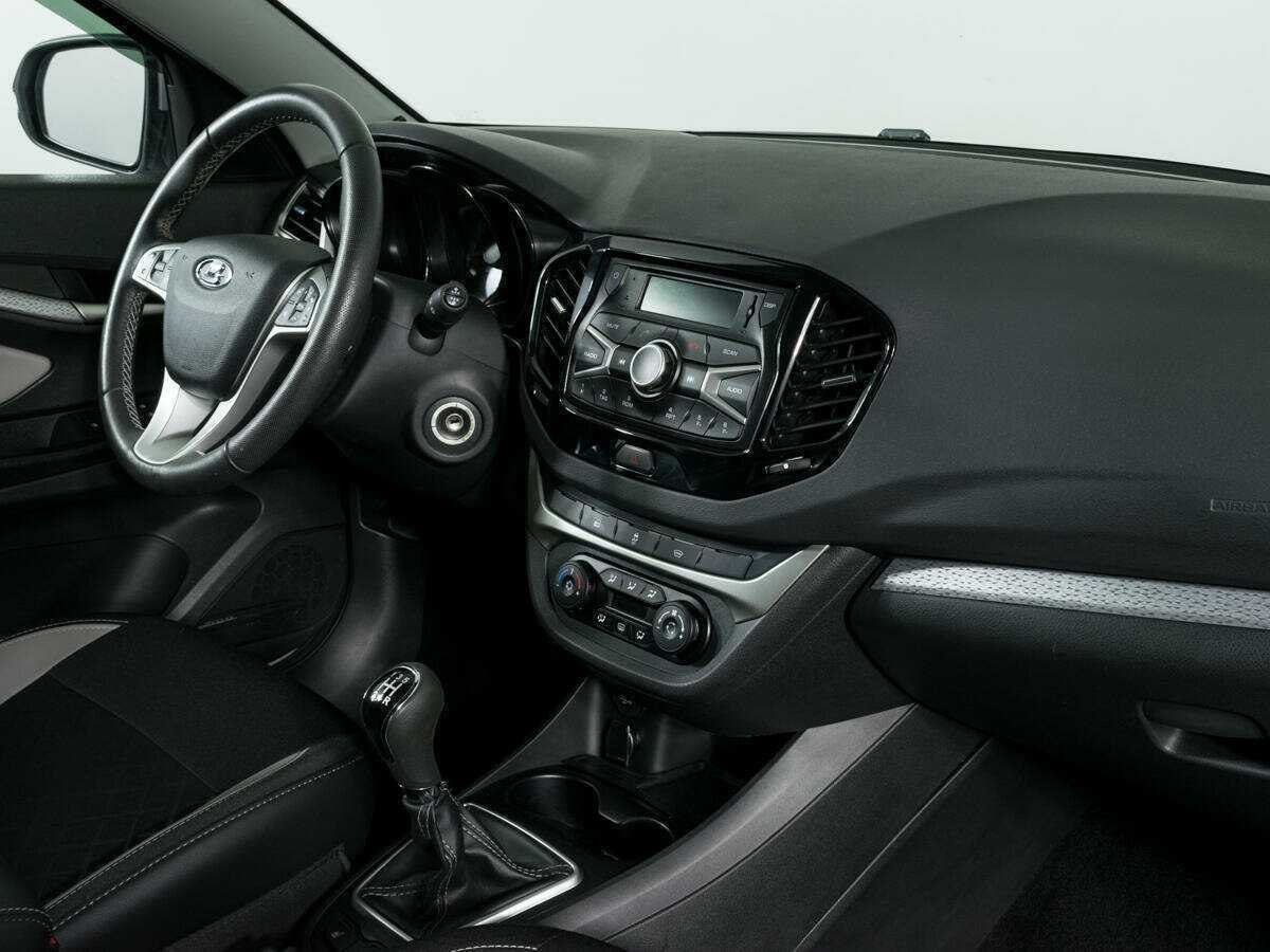 Lada (ВАЗ) Vesta с пробегом — 2020 год. Фото: #9