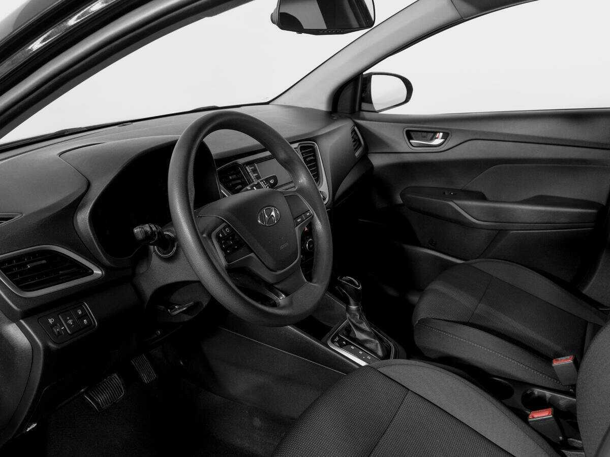 Hyundai Solaris с пробегом — 2018 год. Фото: #13