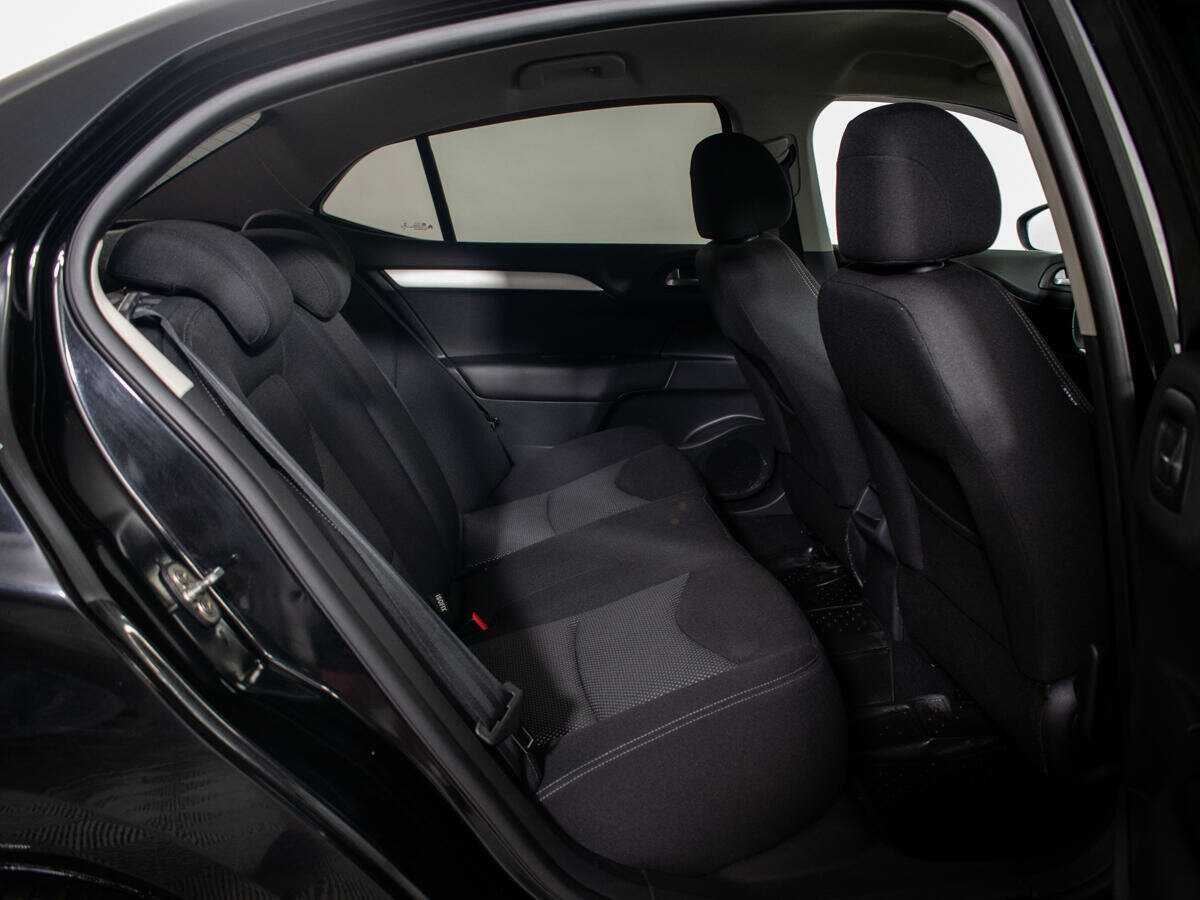 Citroen C4 с пробегом — 2018 год. Фото: #7