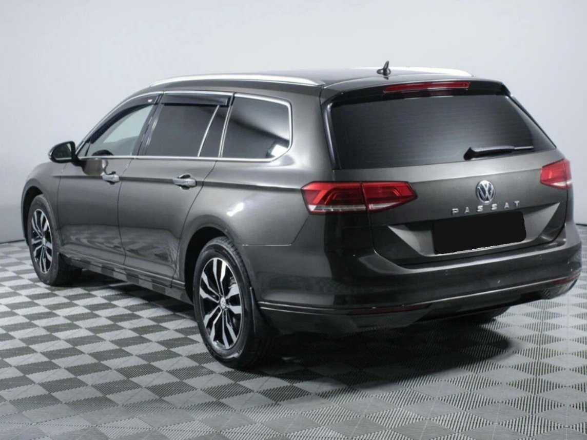 Volkswagen Passat с пробегом — 2017 год. Фото: #6