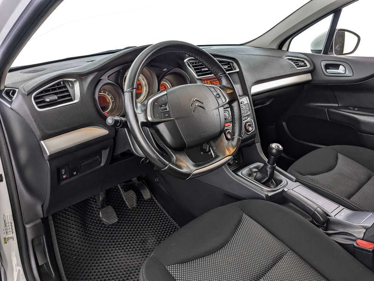 Citroen C4 с пробегом — 2014 год. Фото: #10