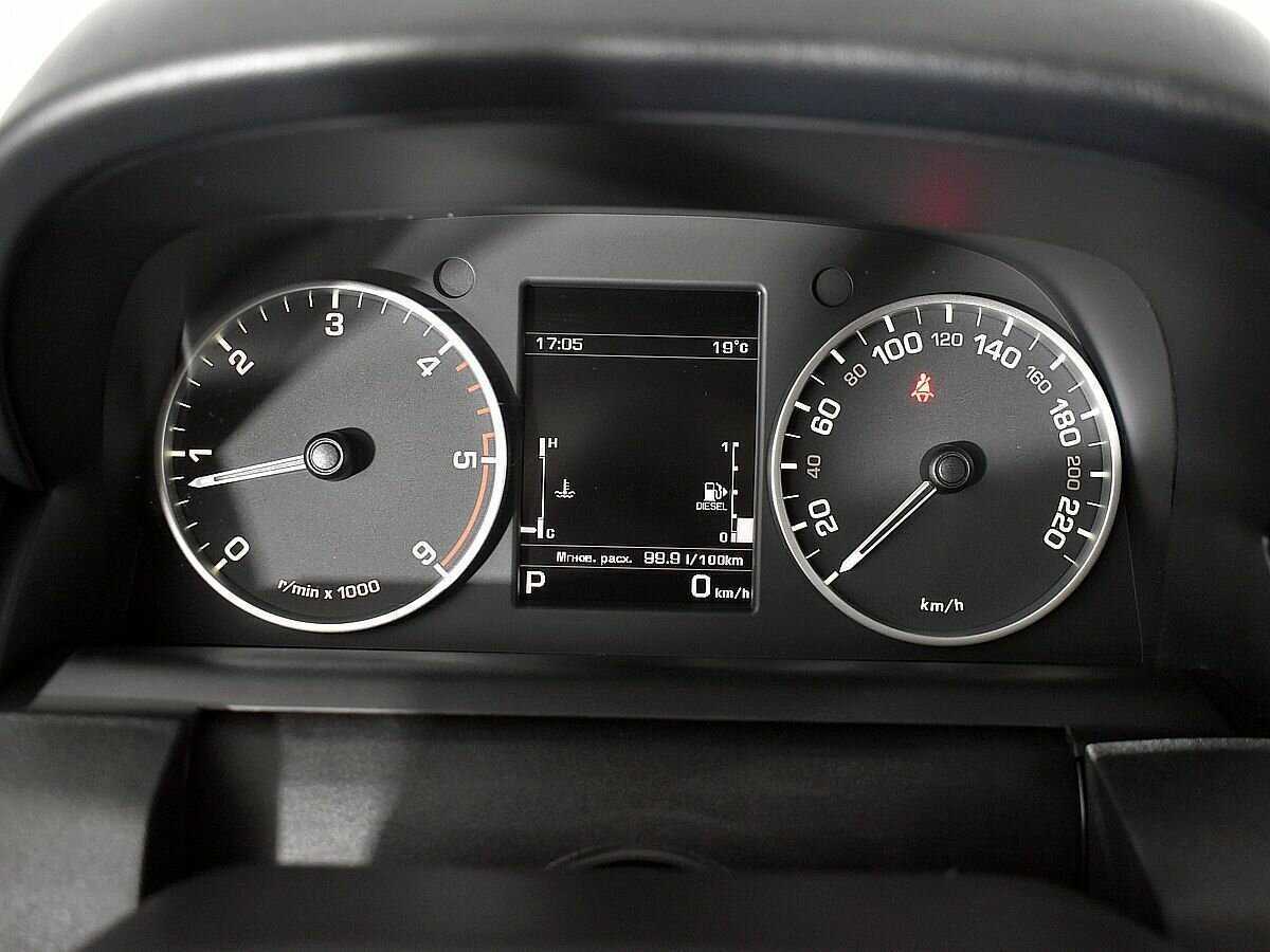 Land Rover Discovery с пробегом — 2014 год. Фото: #11