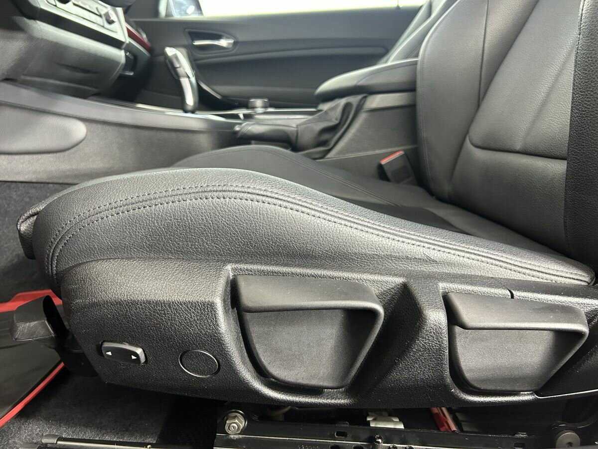 BMW 1 серии с пробегом — 2013 год. Фото: #9