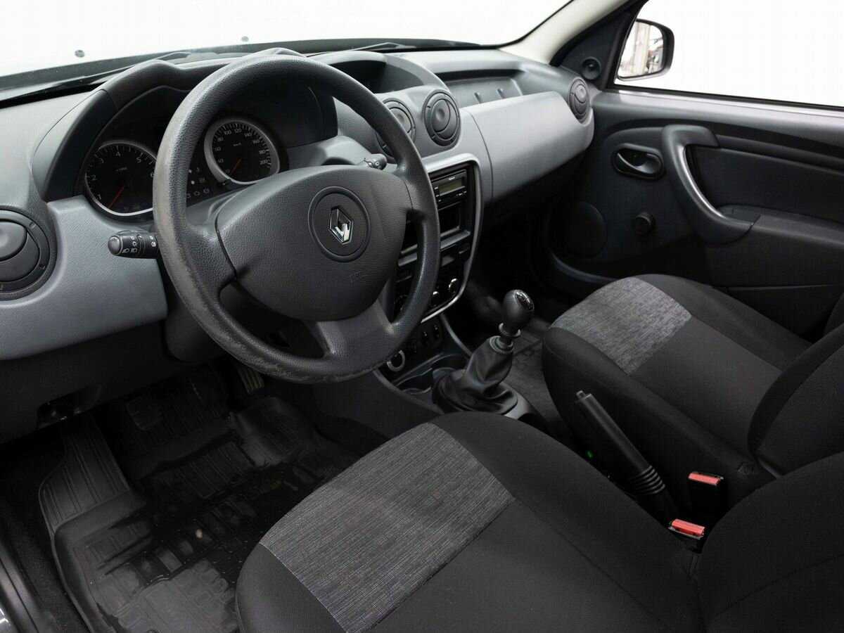 Renault Duster с пробегом — 2013 год. Фото: #6
