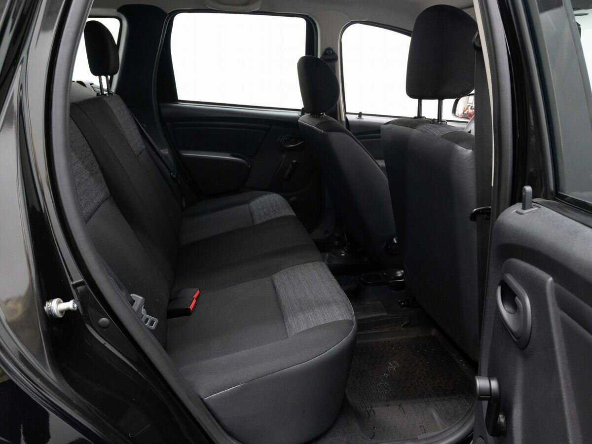 Renault Duster с пробегом — 2013 год. Фото: #9