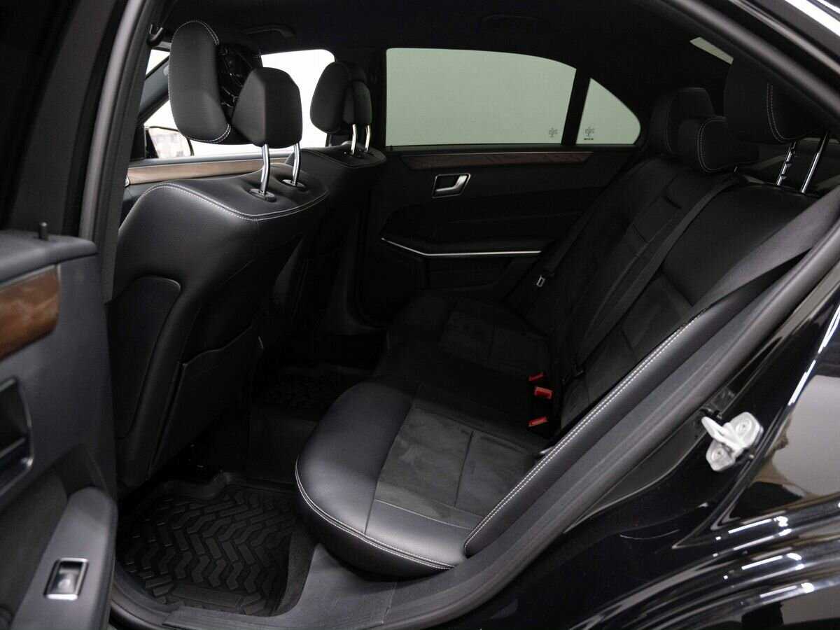 Mercedes-Benz E-Класс с пробегом — 2015 год. Фото: #8