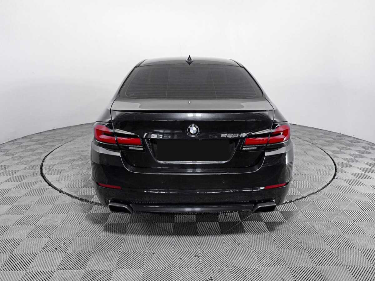 BMW 5 серии с пробегом — 2012 год. Фото: #4