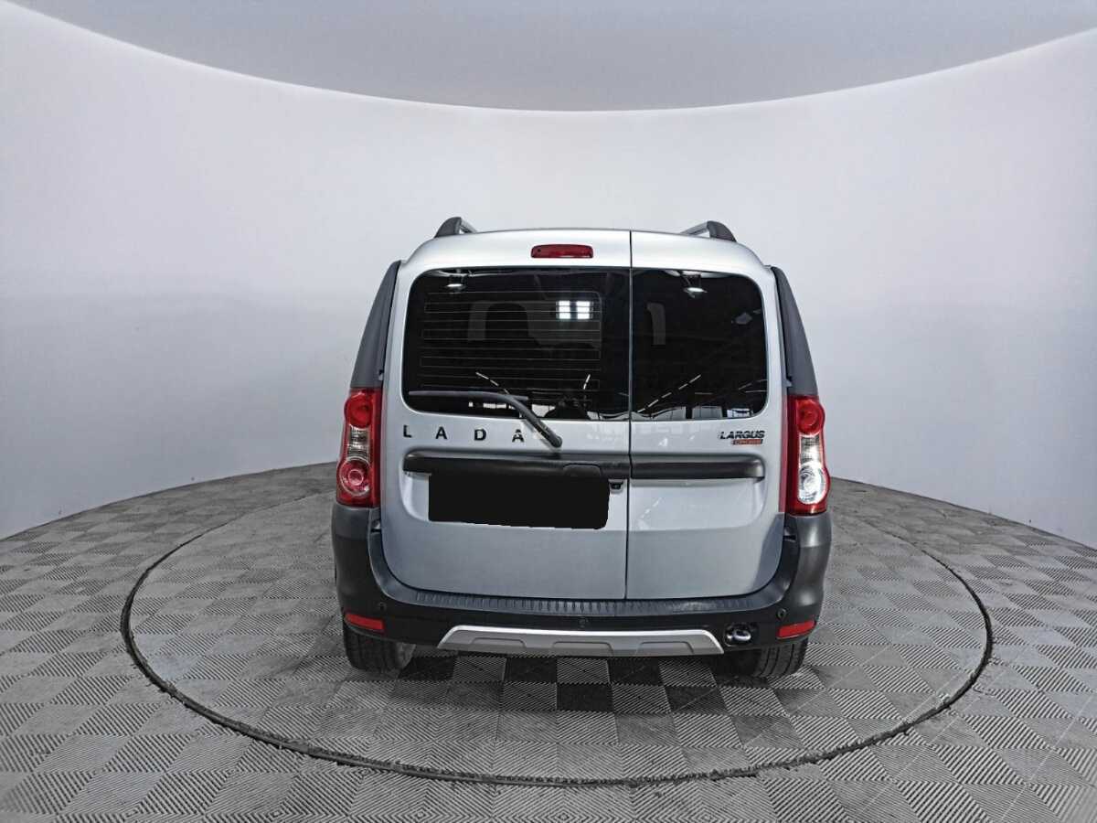 Lada (ВАЗ) Largus с пробегом — 2021 год. Фото: #5