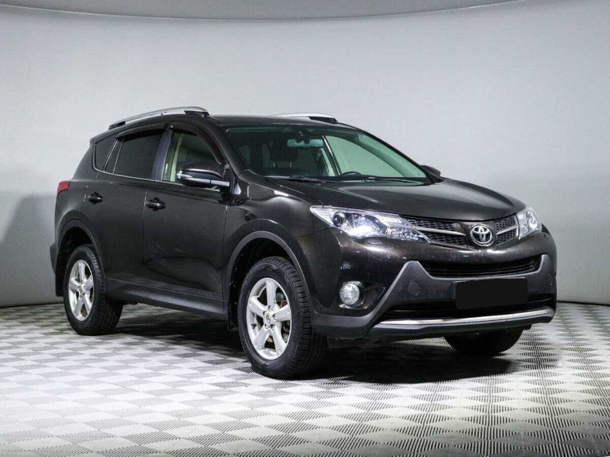 Toyota RAV4 с пробегом — 2013 год. Фото: #2