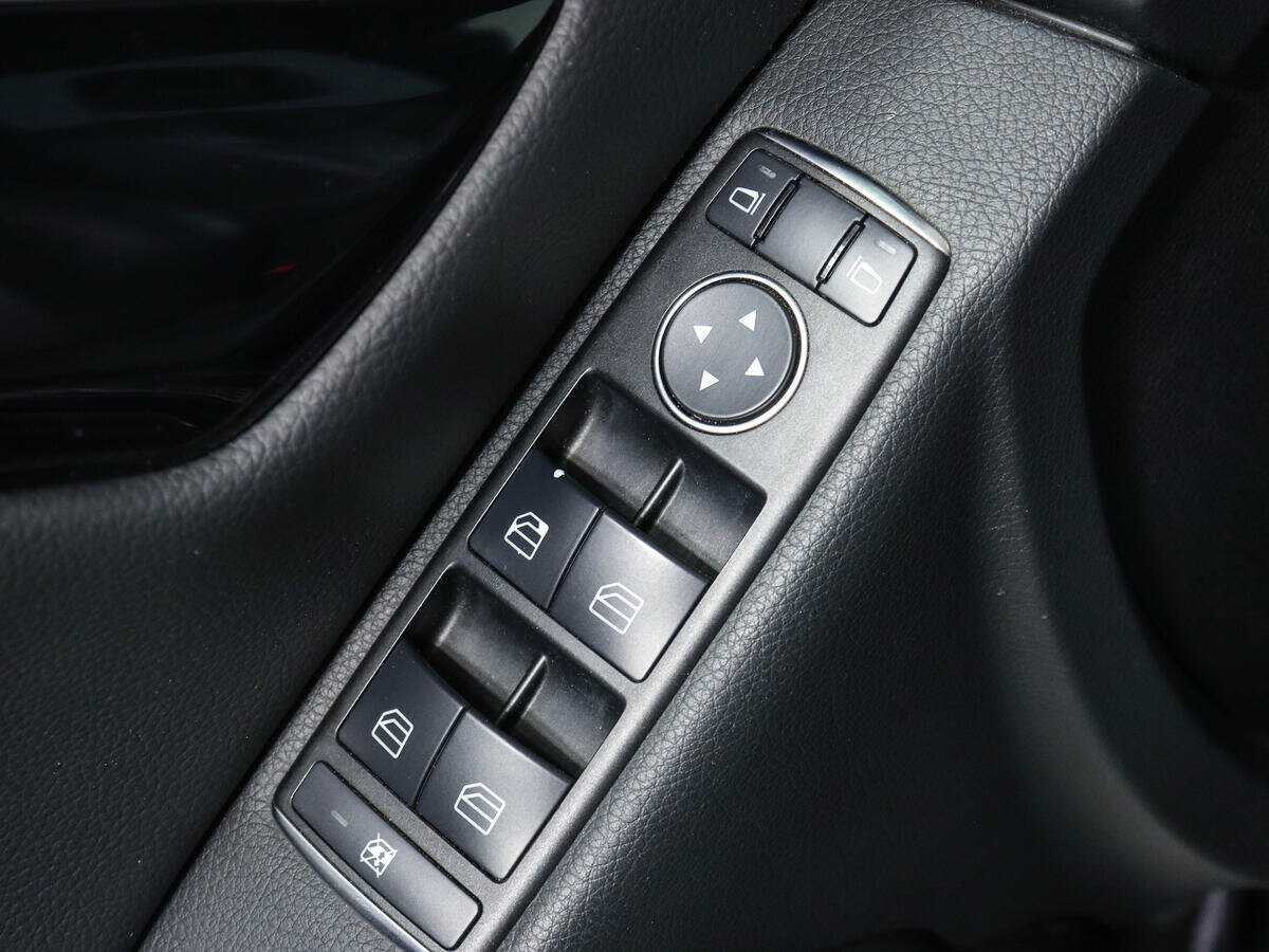 Mercedes-Benz C-Класс с пробегом — 2012 год. Фото: #10