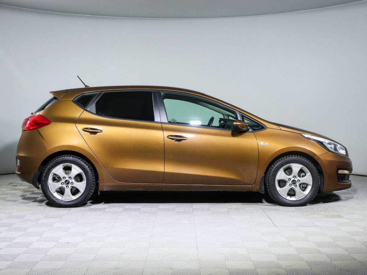 Kia Ceed с пробегом — 2015 год. Фото: #3