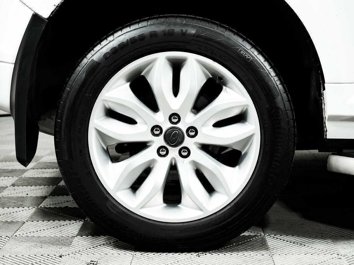 Land Rover Freelander с пробегом — 2013 год. Фото: #13