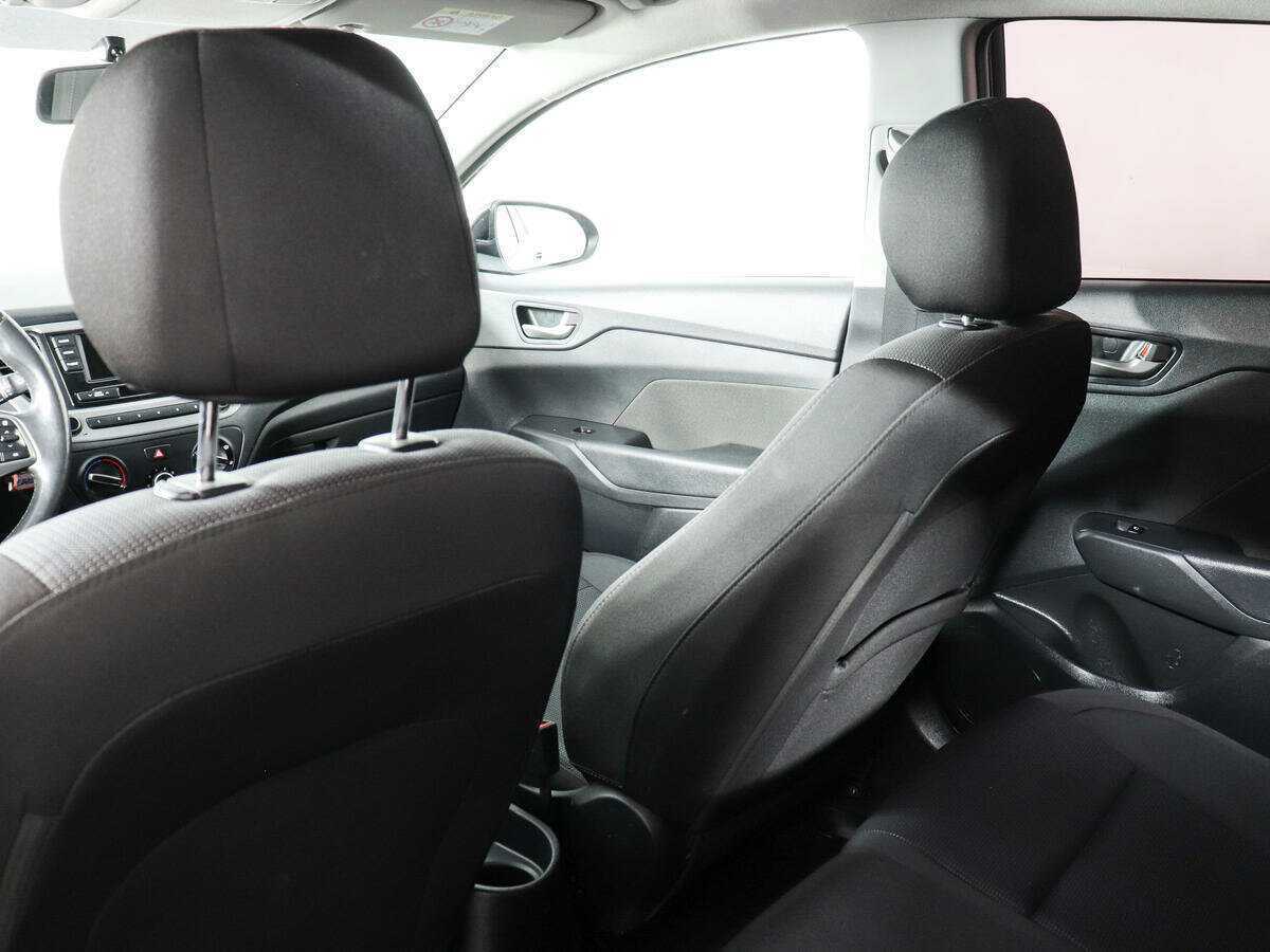 Hyundai Solaris с пробегом — 2018 год. Фото: #10