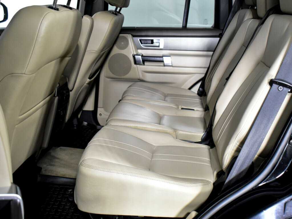 Land Rover Discovery с пробегом — 2014 год. Фото: #10