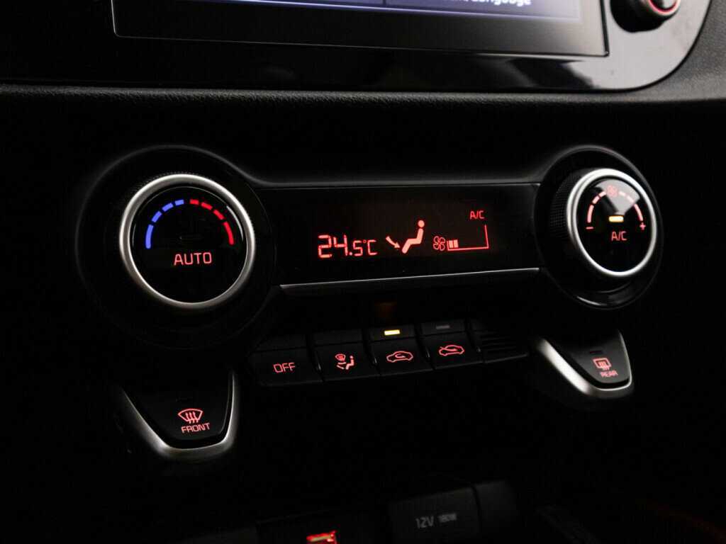 Kia Rio с пробегом — 2021 год. Фото: #16