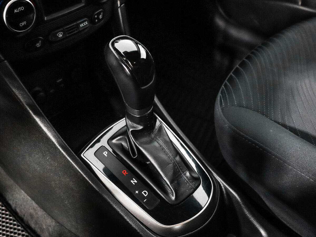 Hyundai Solaris с пробегом — 2015 год. Фото: #9