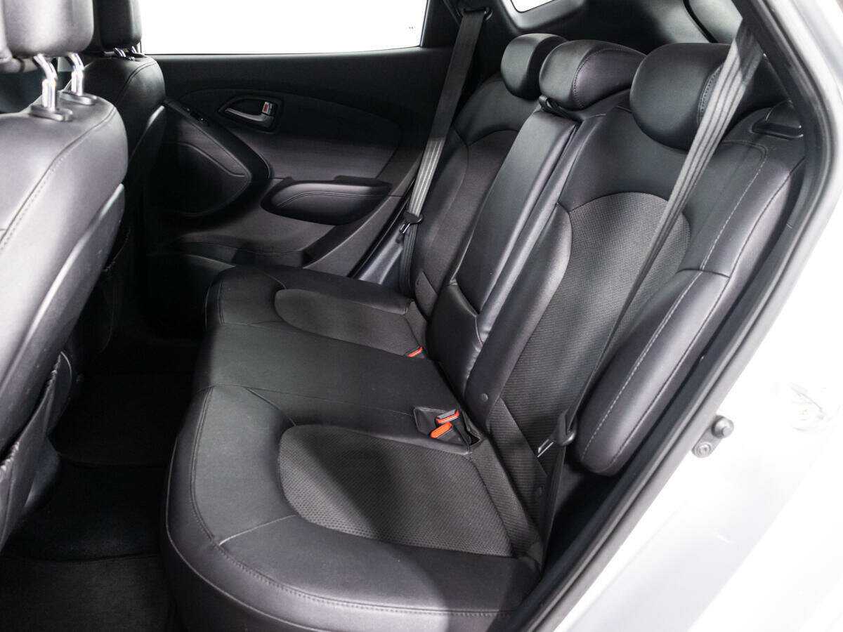 Hyundai ix35 с пробегом — 2013 год. Фото: #9