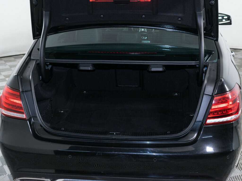 Mercedes-Benz E-Класс с пробегом — 2013 год. Фото: #6