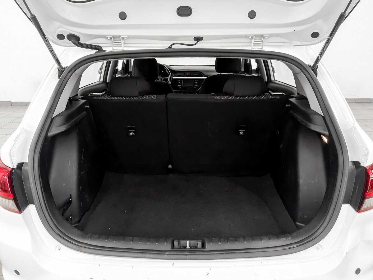 Kia Rio с пробегом — 2020 год. Фото: #9