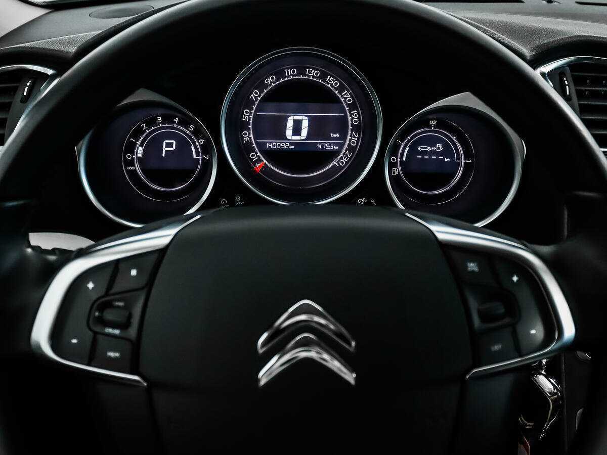 Citroen C4 с пробегом — 2016 год. Фото: #14