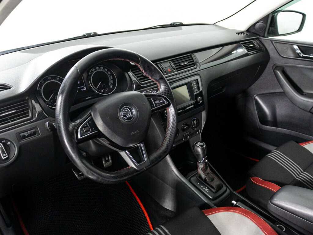 Skoda Rapid с пробегом — 2016 год. Фото: #10
