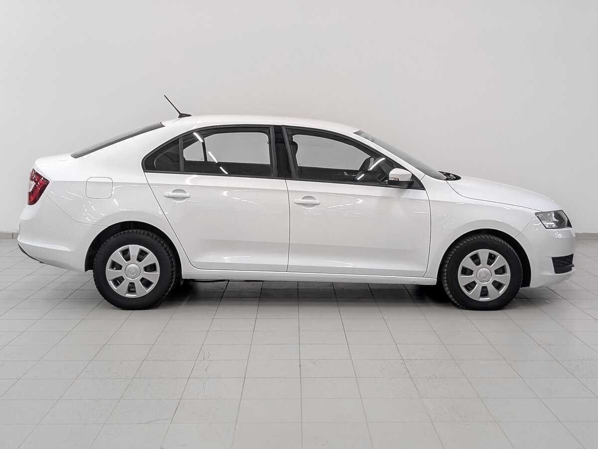 Skoda Rapid с пробегом — 2017 год. Фото: #3