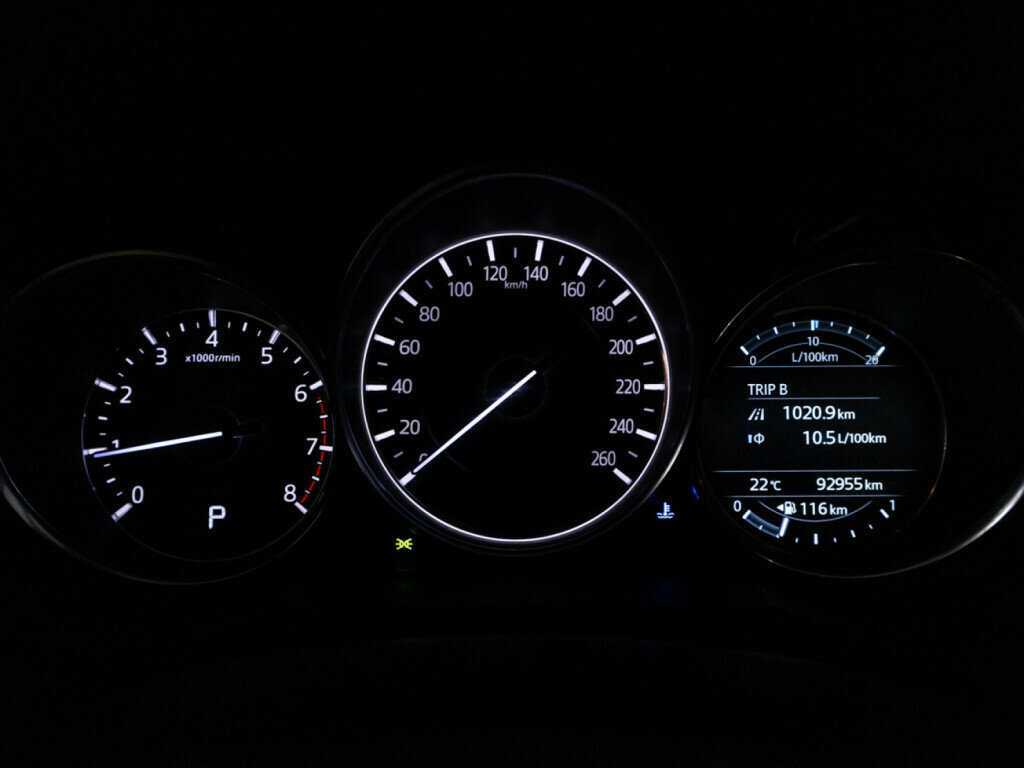 Mazda 6 с пробегом — 2016 год. Фото: #11