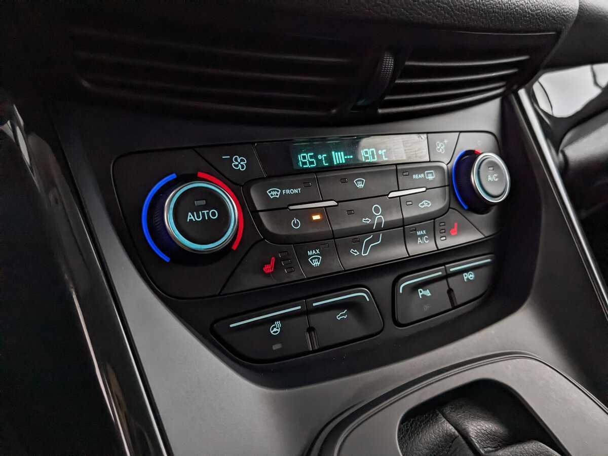 Ford Kuga с пробегом — 2019 год. Фото: #18