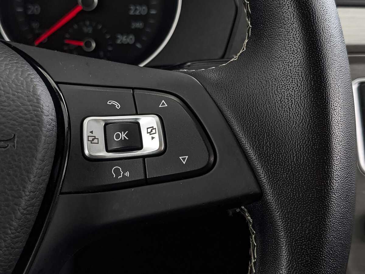 Volkswagen Passat с пробегом — 2017 год. Фото: #27