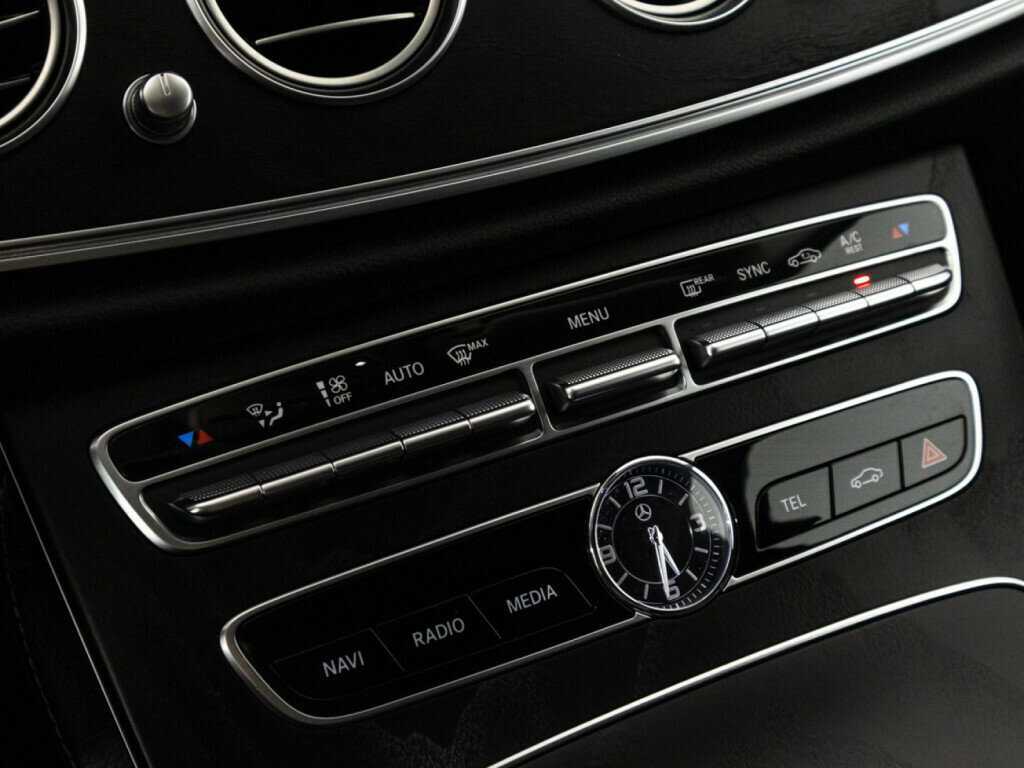 Mercedes-Benz E-Класс с пробегом — 2017 год. Фото: #19