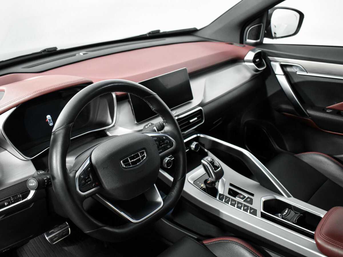 Geely Coolray с пробегом — 2021 год. Фото: #8