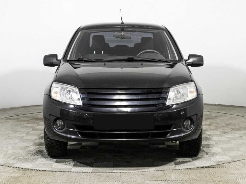 Lada (ВАЗ) Granta с пробегом — 2013 год. Фото: #1