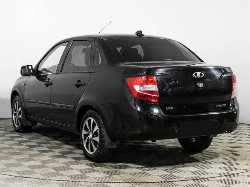 Lada (ВАЗ) Granta с пробегом — 2013 год. Фото: #6