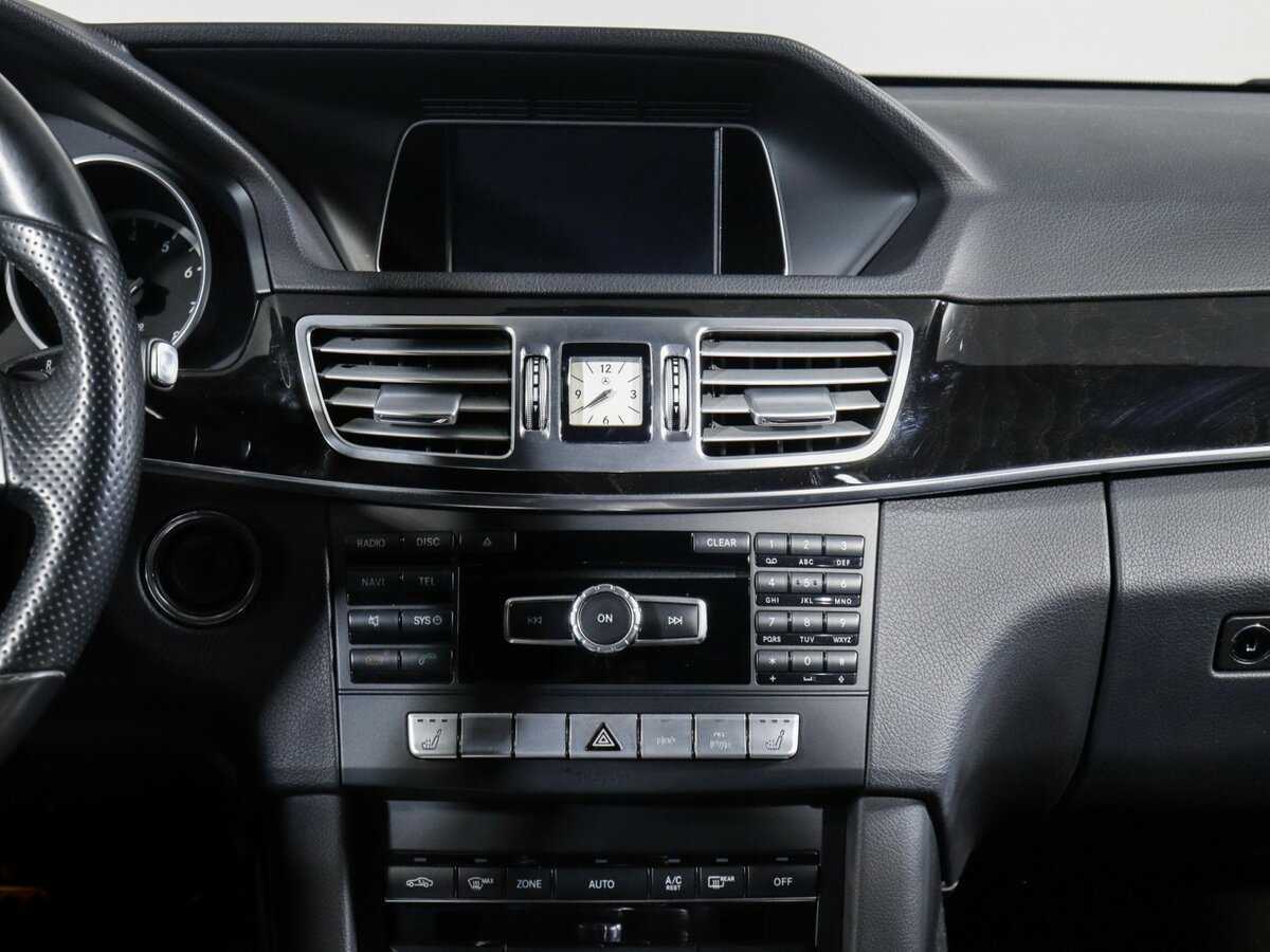 Mercedes-Benz E-Класс с пробегом — 2015 год. Фото: #12