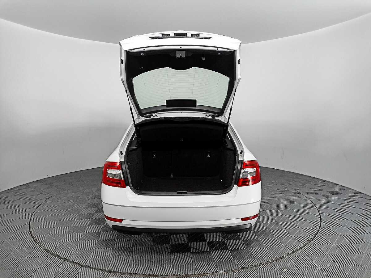 Skoda Octavia с пробегом — 2020 год. Фото: #9