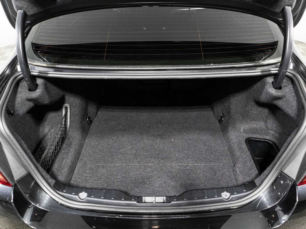 BMW 5 серии с пробегом — 2012 год. Фото: #14