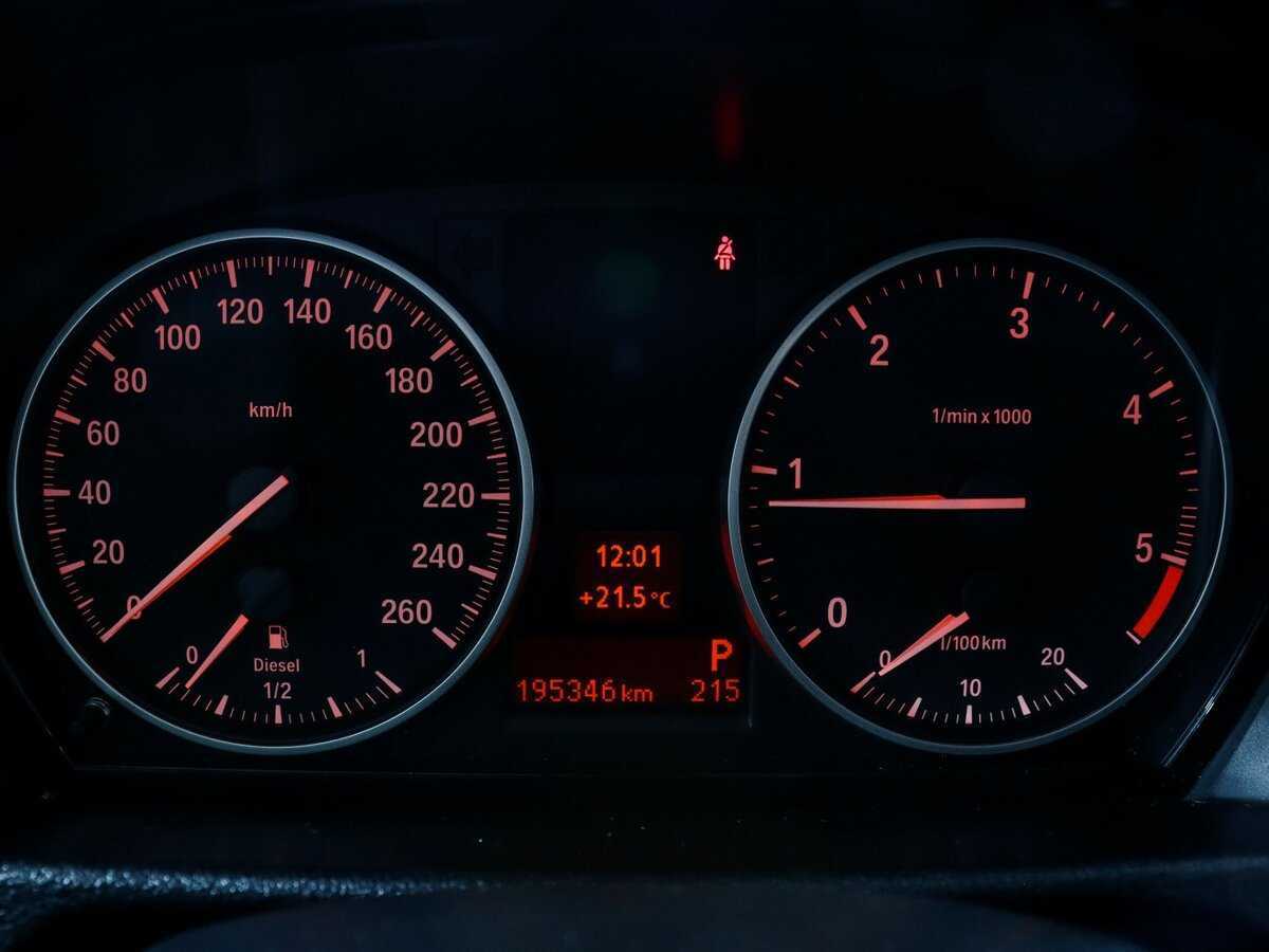 BMW X1 с пробегом — 2012 год. Фото: #6