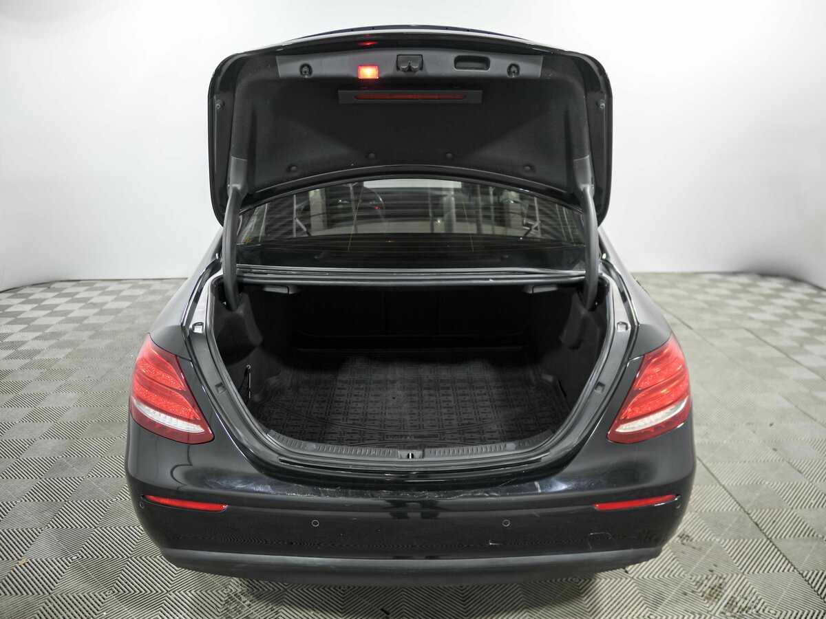 Mercedes-Benz E-Класс с пробегом — 2019 год. Фото: #18