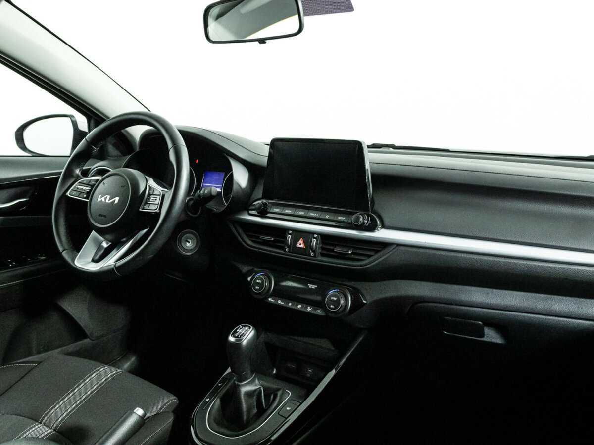 Kia Cerato с пробегом — 2022 год. Фото: #8