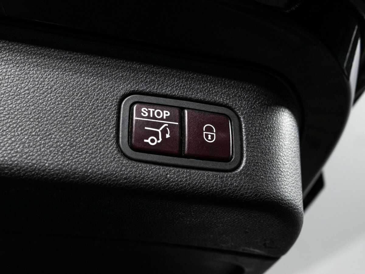 Mercedes-Benz M-Класс с пробегом — 2012 год. Фото: #15