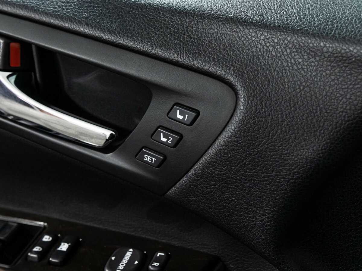 Toyota Camry с пробегом — 2016 год. Фото: #15