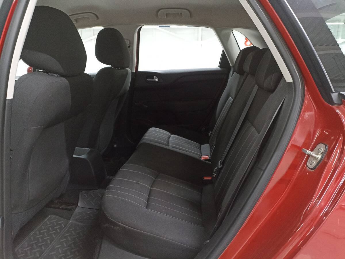 Citroen C4 с пробегом — 2012 год. Фото: #11