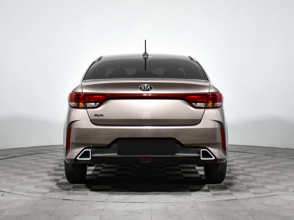 Kia Rio с пробегом — 2020 год. Фото: #5