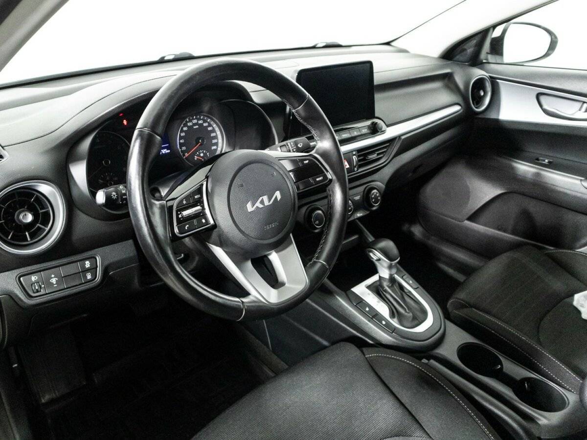 Kia Cerato с пробегом — 2021 год. Фото: #10