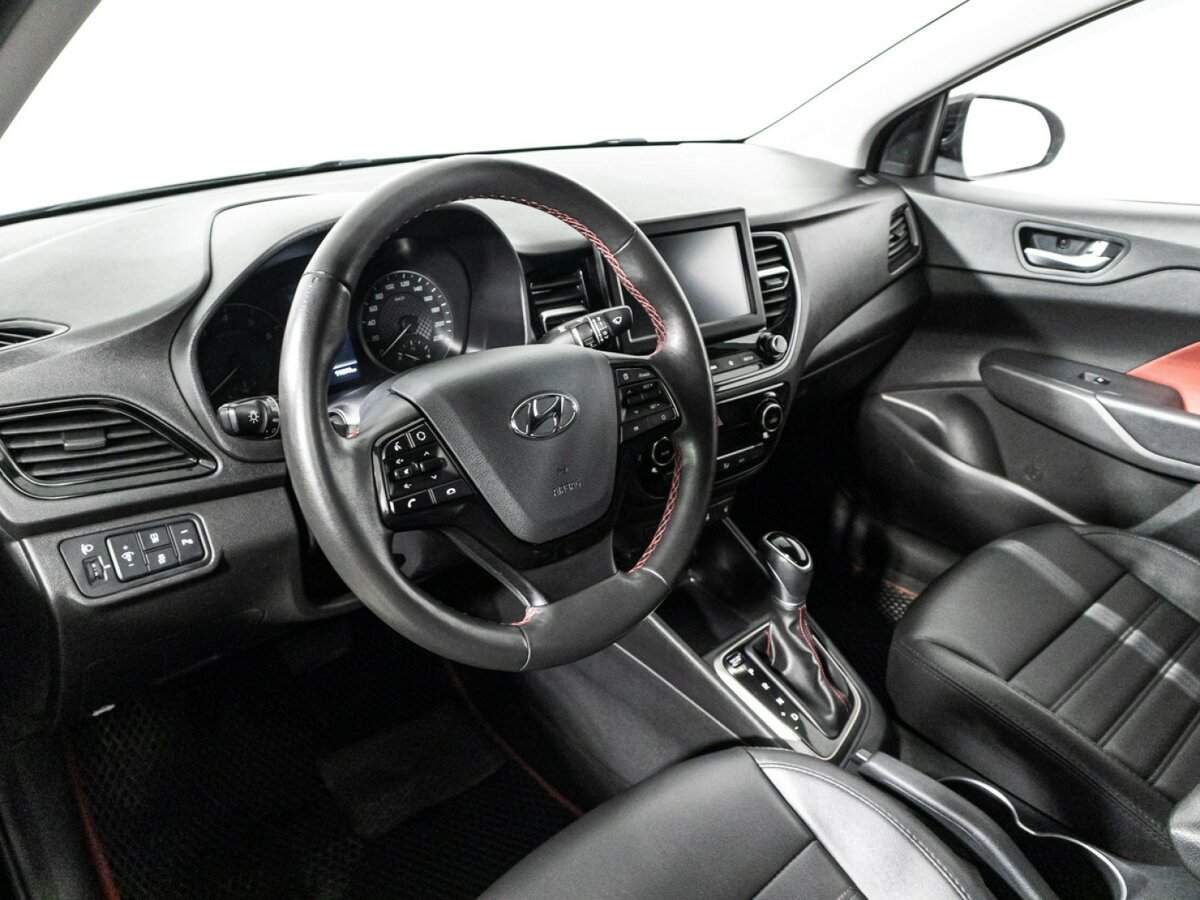 Hyundai Solaris с пробегом — 2020 год. Фото: #10