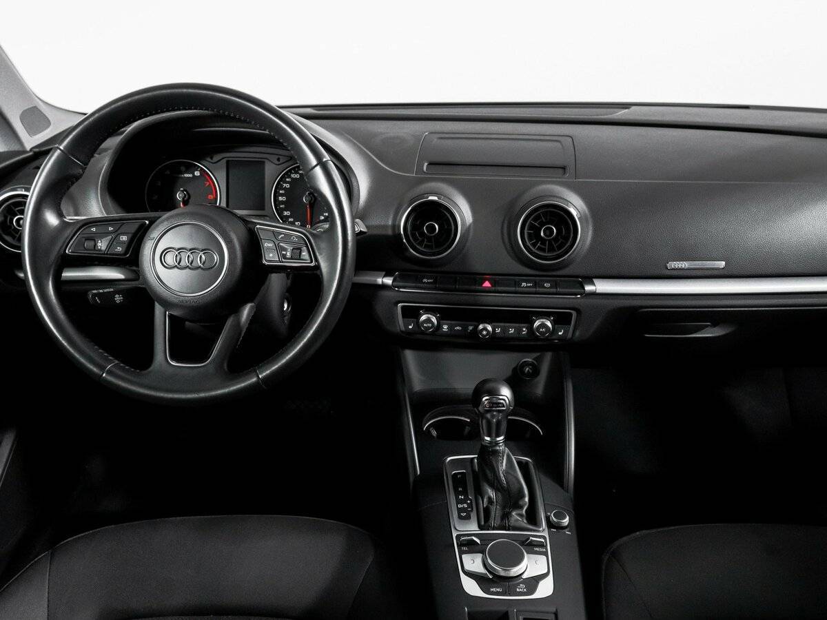 Audi A3 с пробегом — 2017 год. Фото: #11