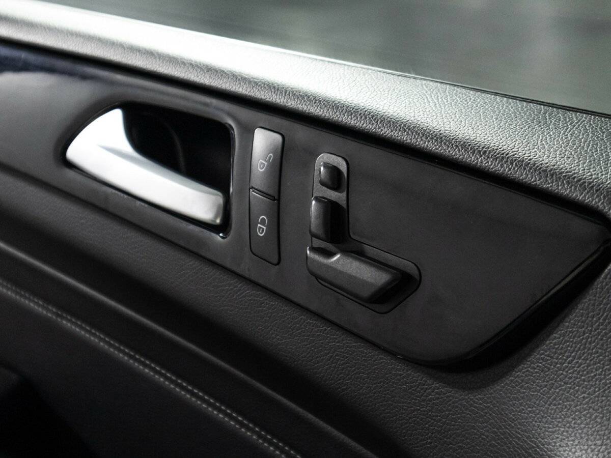 Mercedes-Benz M-Класс с пробегом — 2014 год. Фото: #16