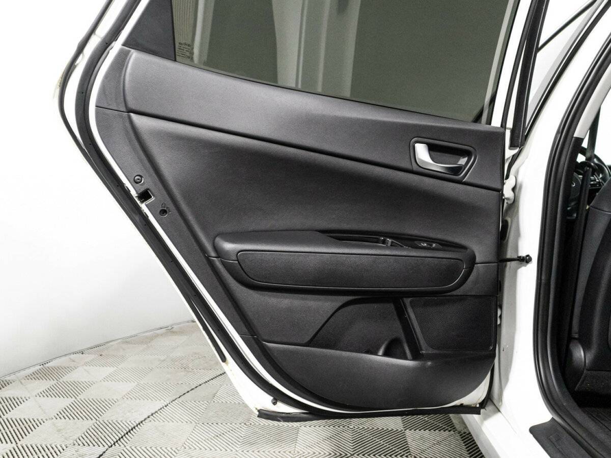 Kia Optima с пробегом — 2020 год. Фото: #31